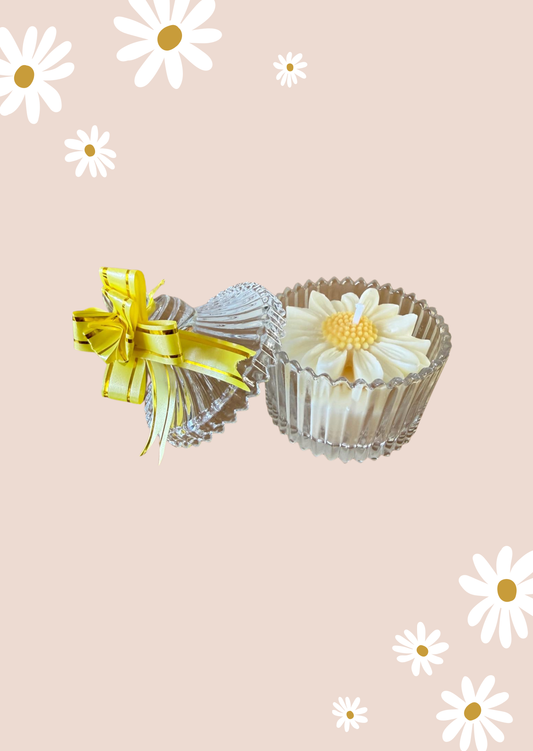 Daisy glass candle