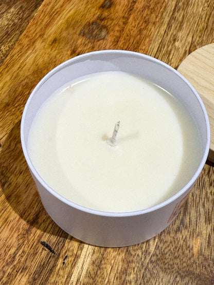 Bert’s Fresh Linen Scented Candle